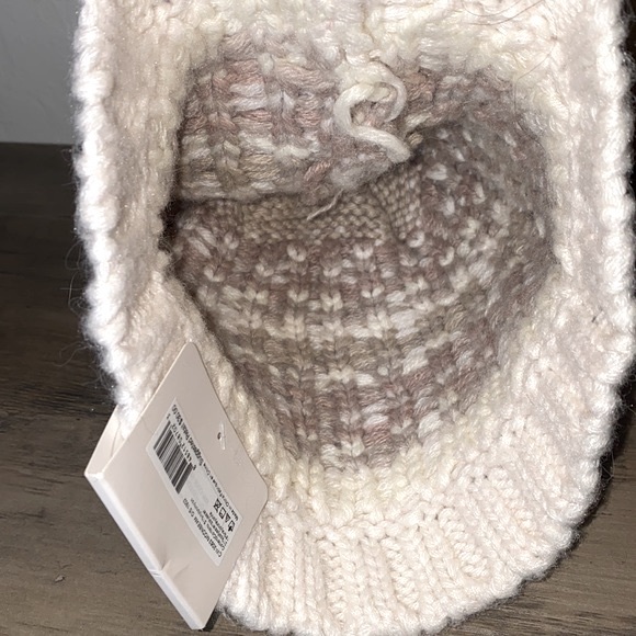 Lemon Winter Beige & White Beenie Hat Size One Size NWT - Picture 5 of 5